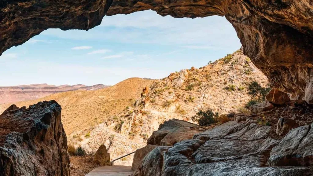 Mitchell Caverns dans Providence Mountains State Recreation Area